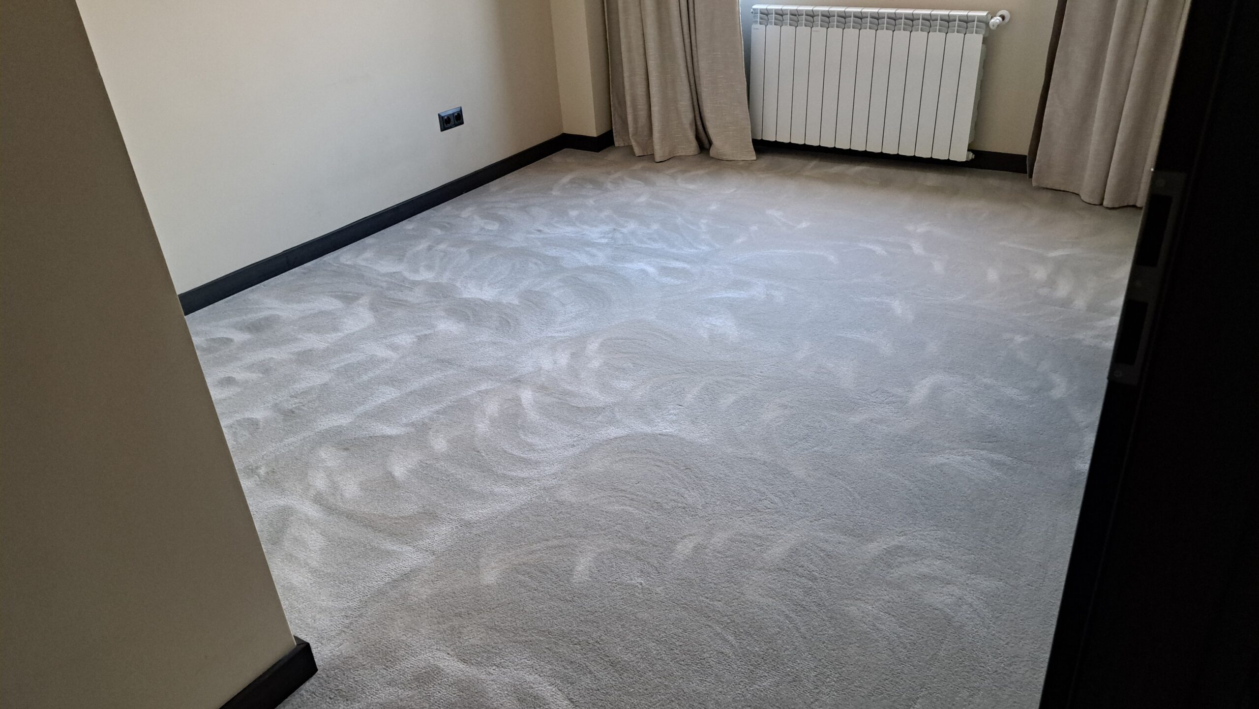 Firmă curățenie Oradea programări rapide și intervenții în aceeași zi